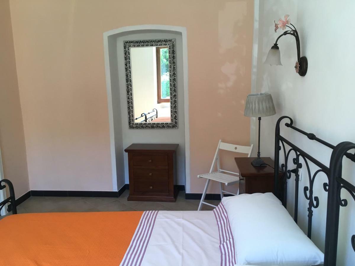 Agriturismo La Ferriera ピニョーネ エクステリア 写真