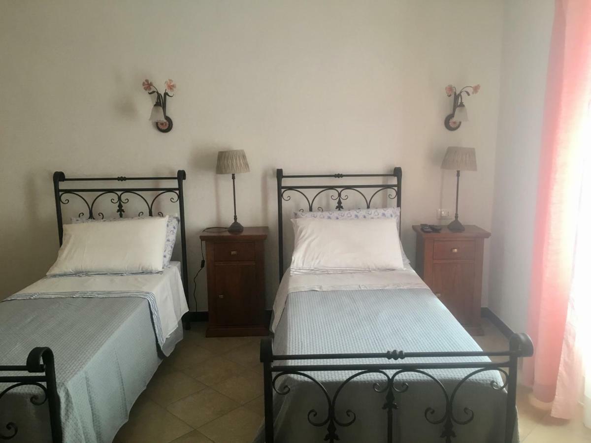 Agriturismo La Ferriera ピニョーネ エクステリア 写真